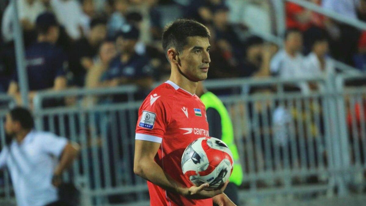 Yumshoq erotik filmlar Er va uning dostlari uning xotini ichiga ularning cuma majbur.