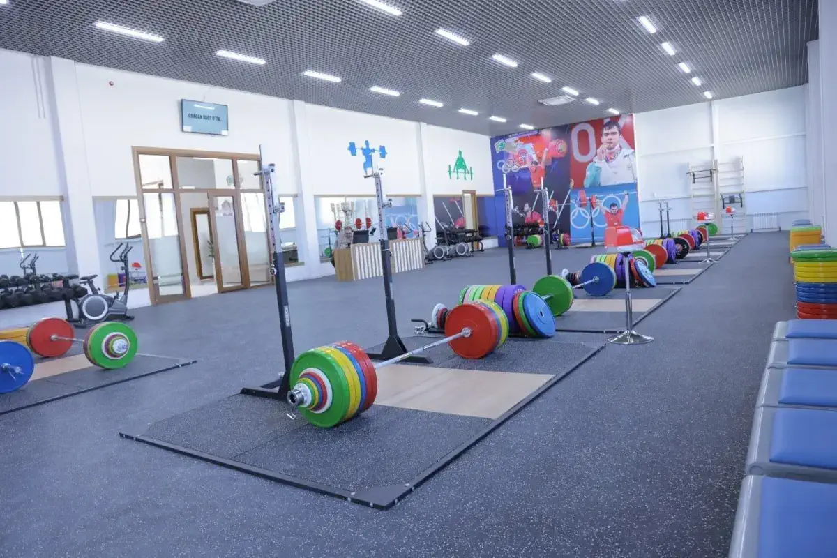 Akbar Jo`rayev nomidagi og`ir atletika maktabi