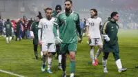 Bosniyalik bolboy penaltilar seriyasi vaqtida Donnarummaning "shpargalka"sini olib qo‘ydi