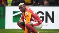 «Galatasaroy» Osimhenni 100 mln yevro evaziga «Barsa»ga sotishdan bosh tortdi