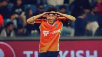 Turkiya Superligasi. Shomurodov va Fayzullayev gol urgan bahsda "Bashakshehir" yirik hisobda gʻalaba qozondi