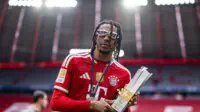 Olise — Bundesligada mavsum o'yinchisi, Kobel — eng yaxshi darvozabon