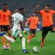 O‘rtoqlik bahslari. Niderlandiya o‘z uyida Jazoirga yutqazdi, Kongo DR Daniya bilan durang o‘ynadi, Italiyada g‘alaba