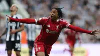 «Бавария» планирует трансфер 17-летнего Рио Нгумоа из «Ливерпуля» — The Athletic