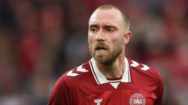 Eriksen yana maydonda hushidan ketdi
