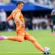 Muslera: «Sport ba’zan juda ko‘p narsa beradi, ba’zida — barchasini olib qo‘yadi»