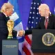 Инфантино Трампга қарата: «Сизсиз бу жаҳон чемпионати бунчалик улкан муваффақиятга эриша олмасди»