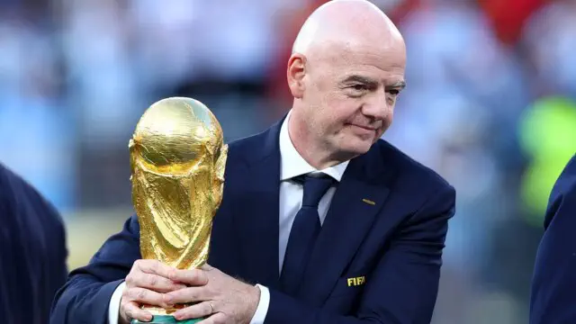Infantino: "Siz nafrat va yolg'on bilan band bo'lganingizda, biz dunyodagi eng zo'r sport shousini o'tkazdik"