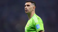 «Yuventus» Emiliano Martines bo‘yicha «Aston Villa»ga yana murojaat qildi