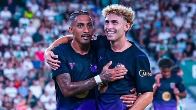 La Liga. “Barselona” “Elche”ni tor-mor etdi, Rafinya va Fermin ikki marta gol urdi