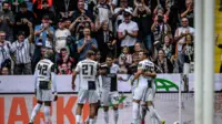 Bundesliga debyutanti 9-daqiqada ikkita gol urdi - bu mutlaq rekord
