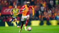 Osimhen «Galatasaroy»dagi kelajagi borasida bir qarorga keldi