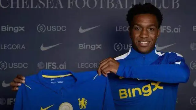 Rasman: «Chelsi» 18 yoshli himoyachi Ahanorni transfer qildi