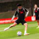 «Liverpul» Endo bo‘yicha takliflarni ko‘rib chiqishga tayyor