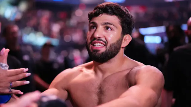 Arman Sarukyan UFC 331 musobaqasining birinchi raundida Maurisio Ruffini nokautga uchratdi