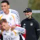 Soch oldirish va telefondan foydalanishga taqiq — Klopp Germaniya milliy jamoasida bir qancha qoidalarni joriy qildi