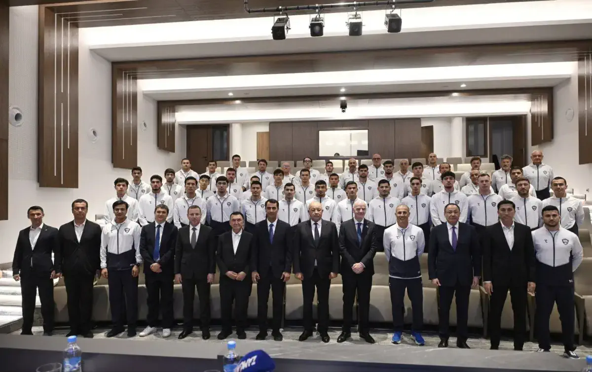 Infantino va O`zbekiston milliy jamoasi