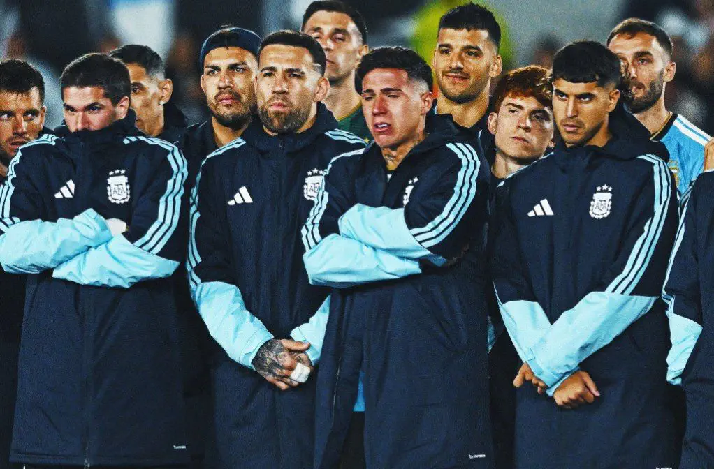 Enso va Argentina futbolchilari Messining xayrlashuv oʼyinida